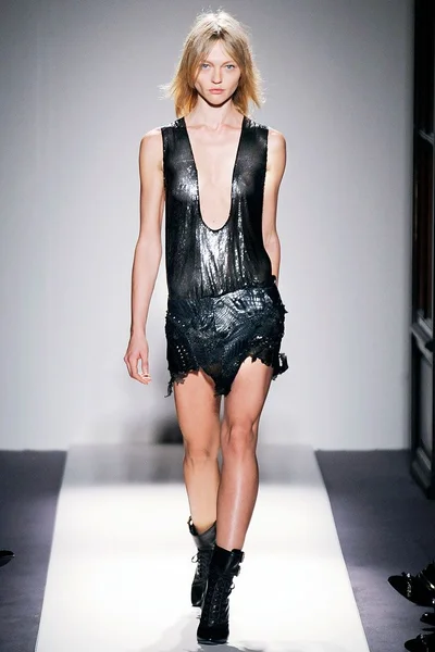 Look 29